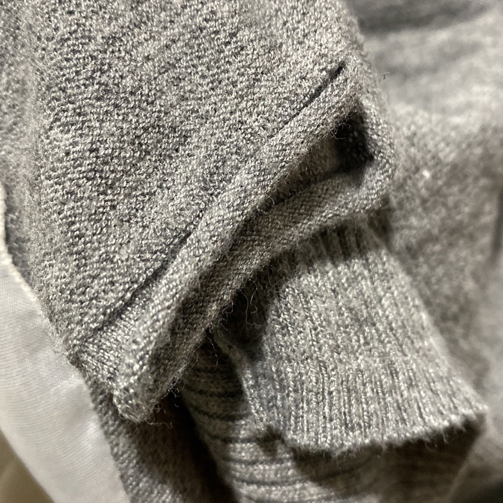 Mossimo Tunic Grey Side Split V-Neck Sweater Sz Xs - image 4